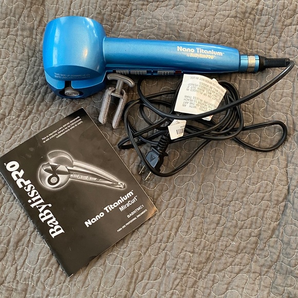 BaBylissPRO Nano Titanium MiraCurl Professional Curl Machine - Blue - Picture 2 of 5